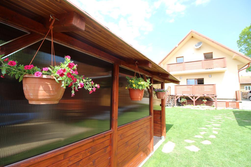 Villa Lienka Bešeňová Extérieur photo