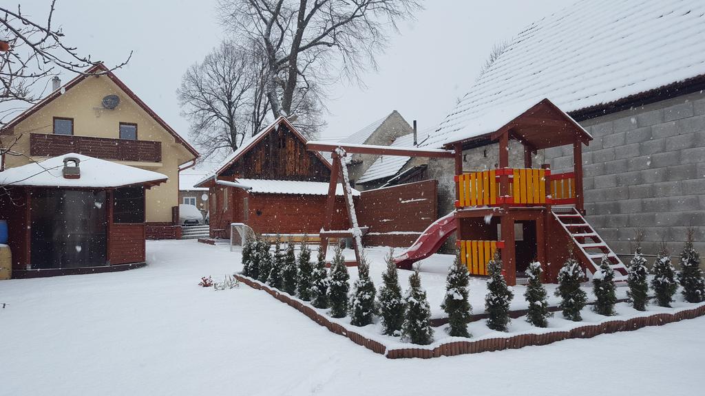 Villa Lienka Bešeňová Extérieur photo